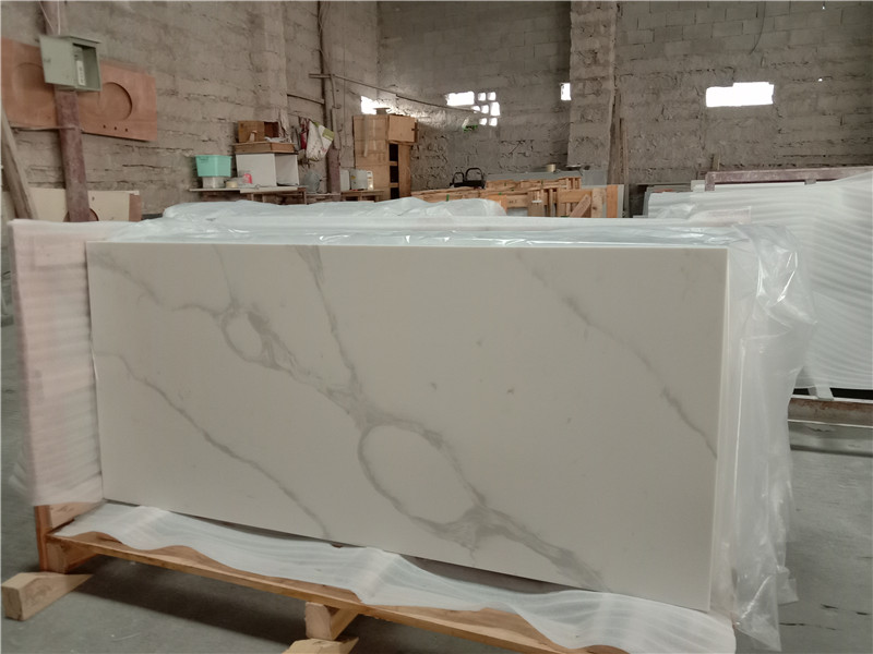 Factory Supplier Largest Size Calacatta Quartz Slabs Artificial Quartz Stone